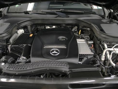 Used 2019 Mercedes-Benz GLC 300 4MATIC image 12