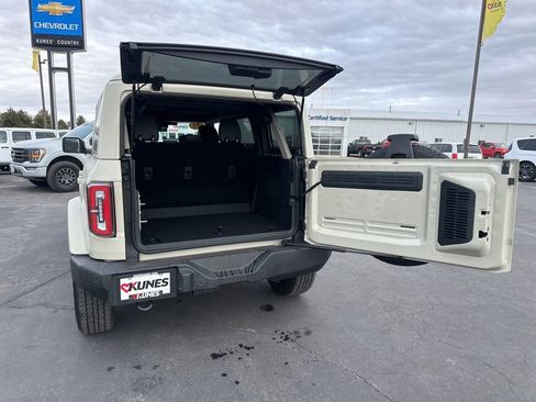 Used 2025 Ford Bronco Outer Banks image 13