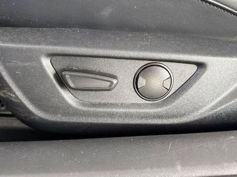 Used 2025 Ford Mustang Convertible RWD image 17