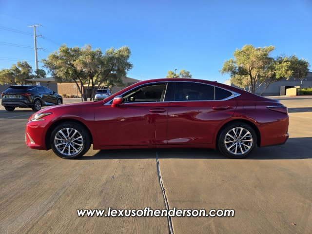 Used 2024 Lexus ES 350 FWD image 3