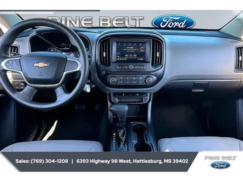 Used 2021 Chevrolet Colorado W/T w/ WT Convenience Package RWD image 14