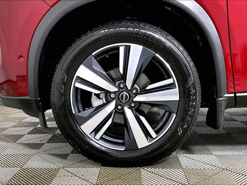 Used 2023 Nissan Rogue SL w/ SL Premium Package image 8