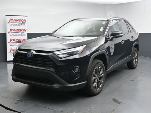 Used 2024 Toyota RAV4 XLE Premium w/ Weather Package AWD/4WD image 4