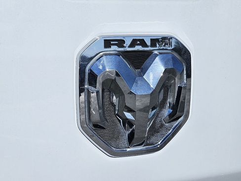 Used 2023 RAM 2500 Big Horn w/ Level 1 Equipment Group image 12