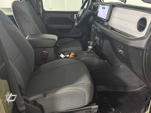 Used 2025 Jeep Wrangler Sport image 14