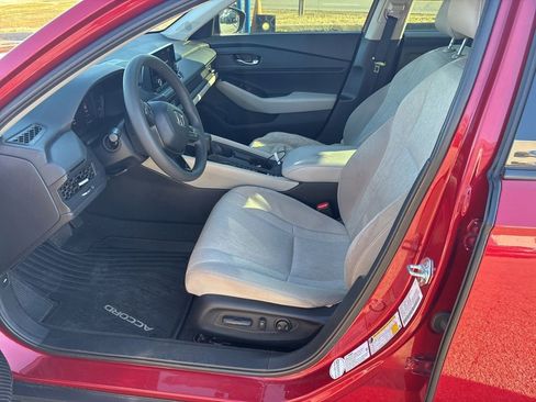 Used 2024 Honda Accord EX image 12