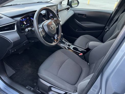 Used 2022 Toyota Corolla LE image 8