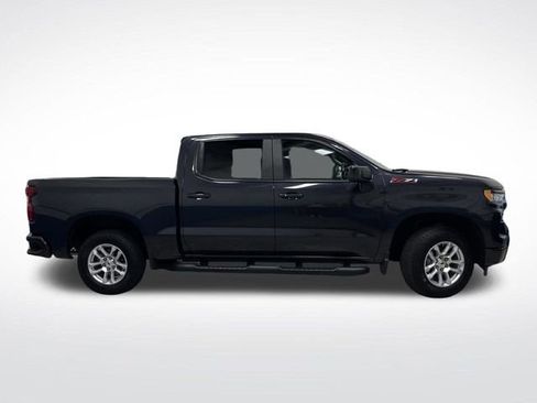 Used 2023 Chevrolet Silverado 1500 RST w/ Z71 Off-Road Package image 2