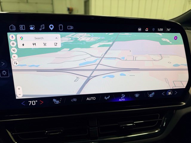 Certified 2026 Chevrolet Equinox EV RS FWD image 12