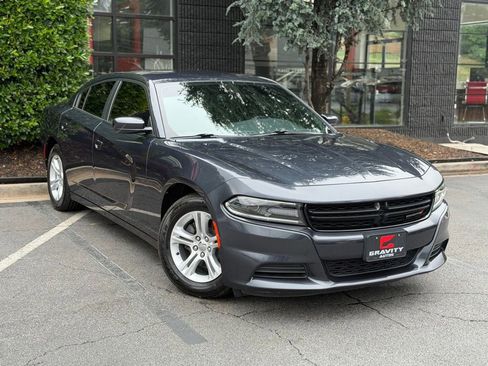 Used 2019 Dodge Charger SXT RWD image 7