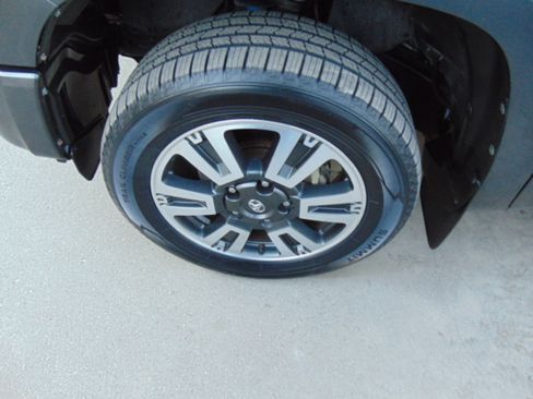 Used 2018 Toyota Tundra SR5 w/ TRD Sport Package image 18