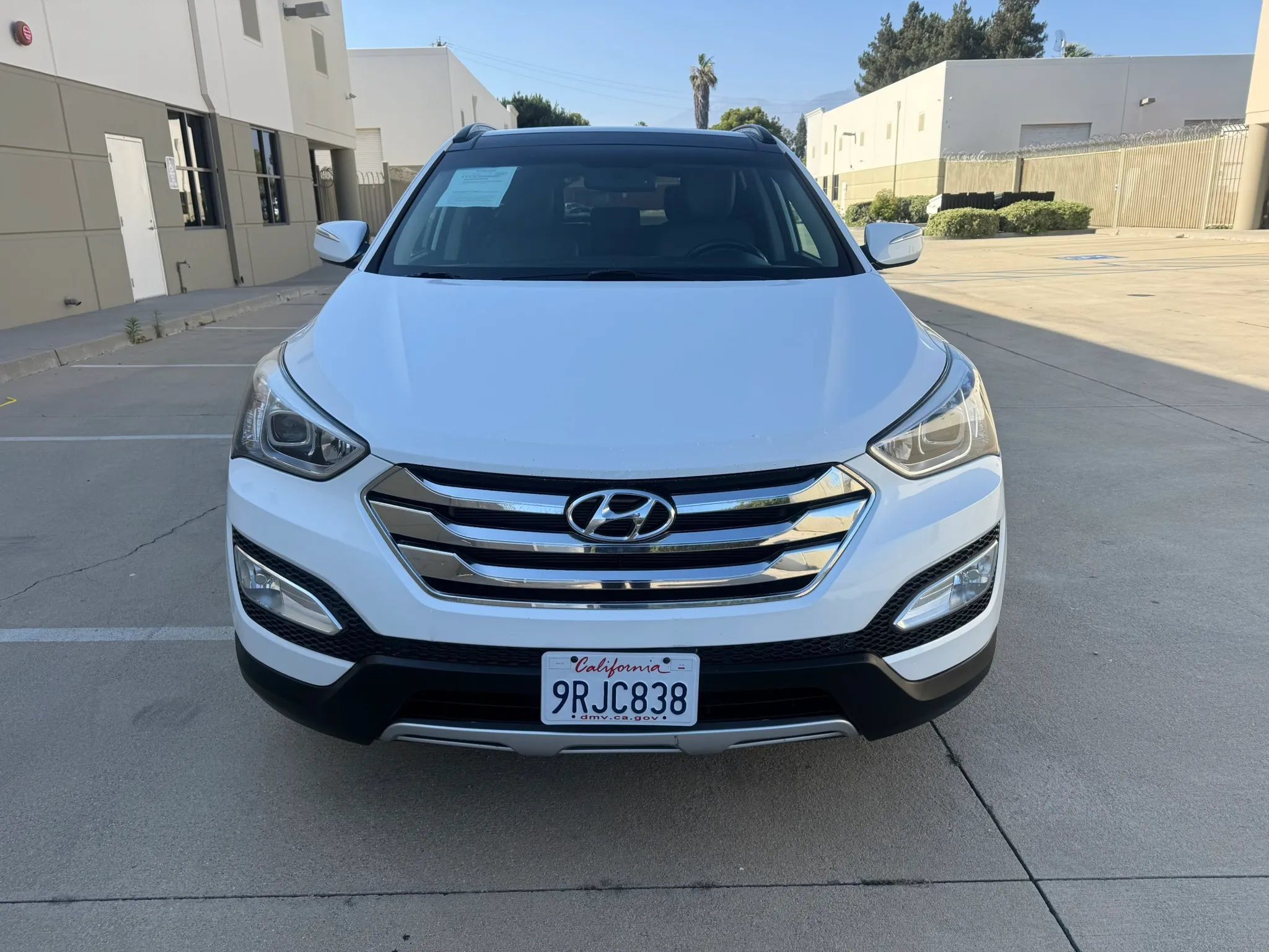 Used 2014 Hyundai Santa Fe Sport w/ Technology Package 04 AWD/4WD image 2