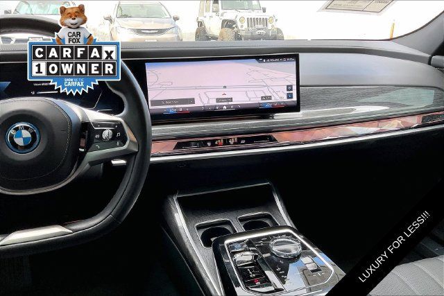 Used 2023 BMW i7 xDrive60 AWD/4WD image 5