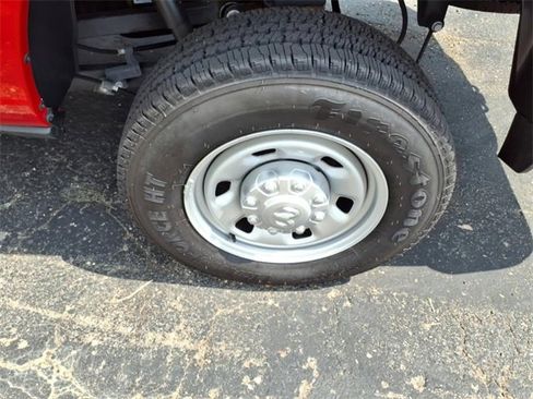 Used 2024 RAM 2500 Tradesman image 6