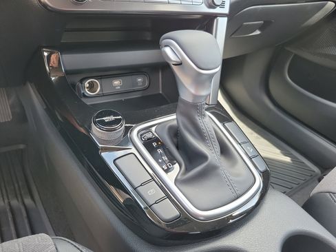 New 2026 Kia Seltos S FWD image 13