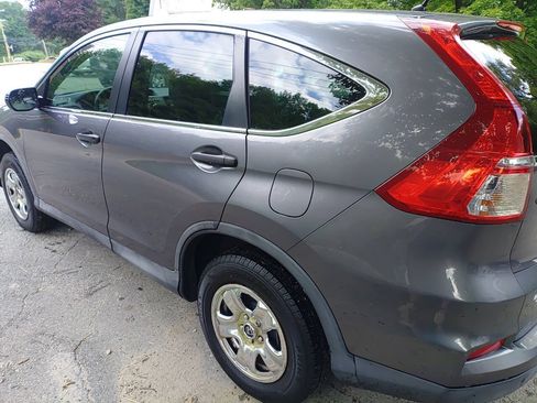 Used 2015 Honda CR-V LX image 3