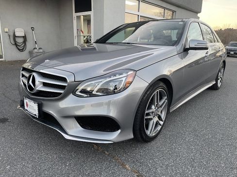 Used 2015 Mercedes-Benz E 350 4MATIC Sedan image 3
