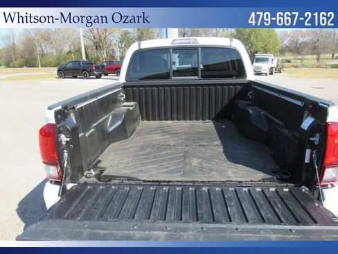 Used 2022 Toyota Tacoma SR image 13