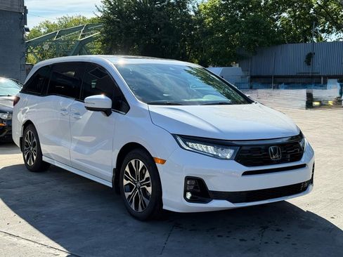 Used 2026 Honda Odyssey Elite image 1