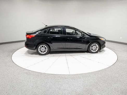 Used 2018 Ford Focus SE FWD image 27