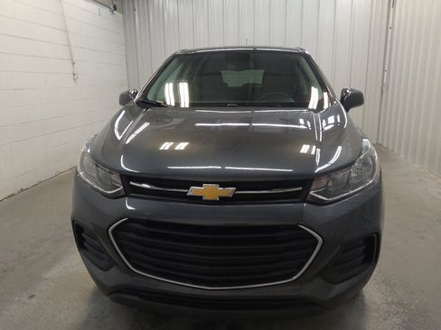 Used 2020 Chevrolet Trax LS w/ Tint and Cruise Package AWD/4WD image 15