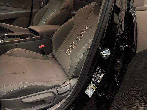 New 2026 Hyundai Elantra Sport image 11