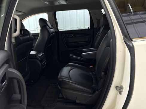 Used 2012 Chevrolet Traverse LT FWD image 24