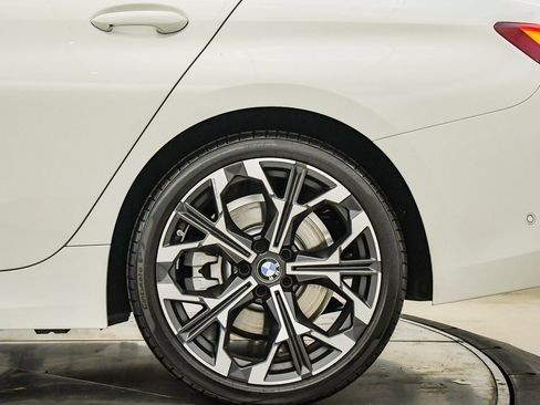 Used 2025 BMW 330i 330i w/ Premium Package image 11