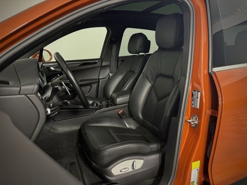 Used 2022 Porsche Macan S image 5