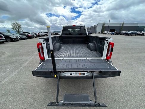 Used 2025 Ford F450 Platinum AWD/4WD image 13
