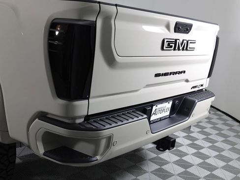 Used 2026 GMC Sierra 2500 AT4X w/ LPO, Black Badging Package AWD/4WD image 63