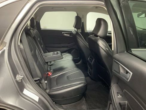 Used 2024 Ford Edge Titanium image 29