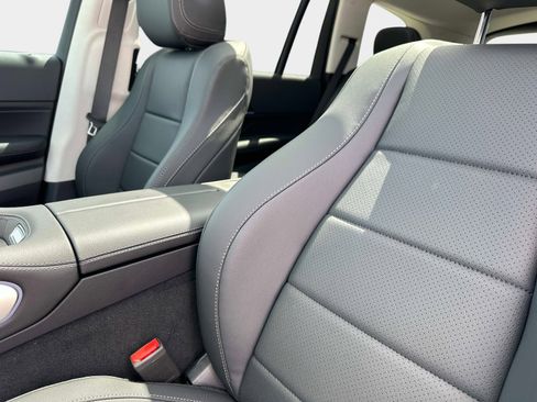 New 2026 Mercedes-Benz GLS 450 450 4MATIC SUV image 24