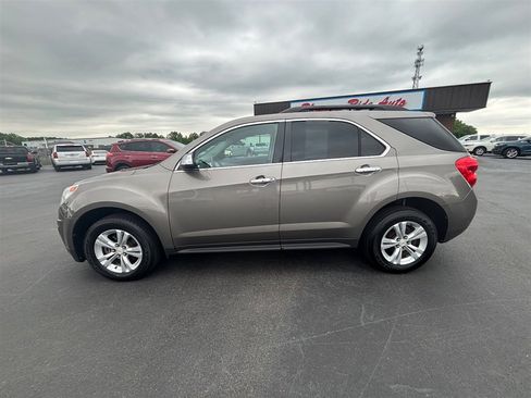 Used 2011 Chevrolet Equinox LT w/ All-Star Package FWD image 2