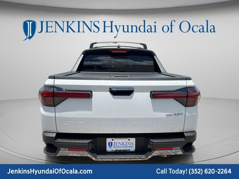 Certified 2025 Hyundai Santa Cruz Limited AWD/4WD image 4