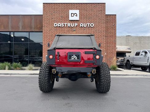 Used 2013 Jeep Wrangler Unlimited Rubicon w/ Dual Top Group AWD/4WD image 7