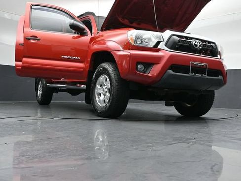 Used 2013 Toyota Tacoma 4x4 Double Cab w/ TRD Off-Road Pkg image 52