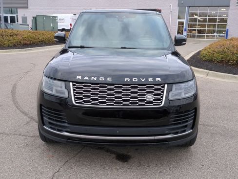Used 2018 Land Rover Range Rover Long Wheelbase Supercharged image 3