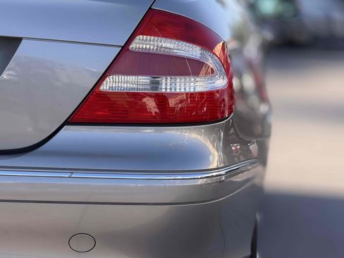 Used 2005 Mercedes-Benz CLK 320 Cabriolet image 15