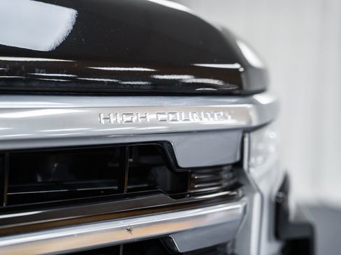 Used 2023 Chevrolet Silverado 1500 High Country w/ High Country Premium Package image 9