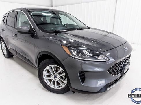 Used 2021 Ford Escape SE image 8