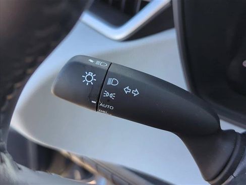 Used 2026 Toyota Corolla SE FWD image 20