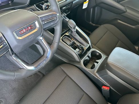New 2025 GMC Canyon Elevation w/ Convenience Package image 11