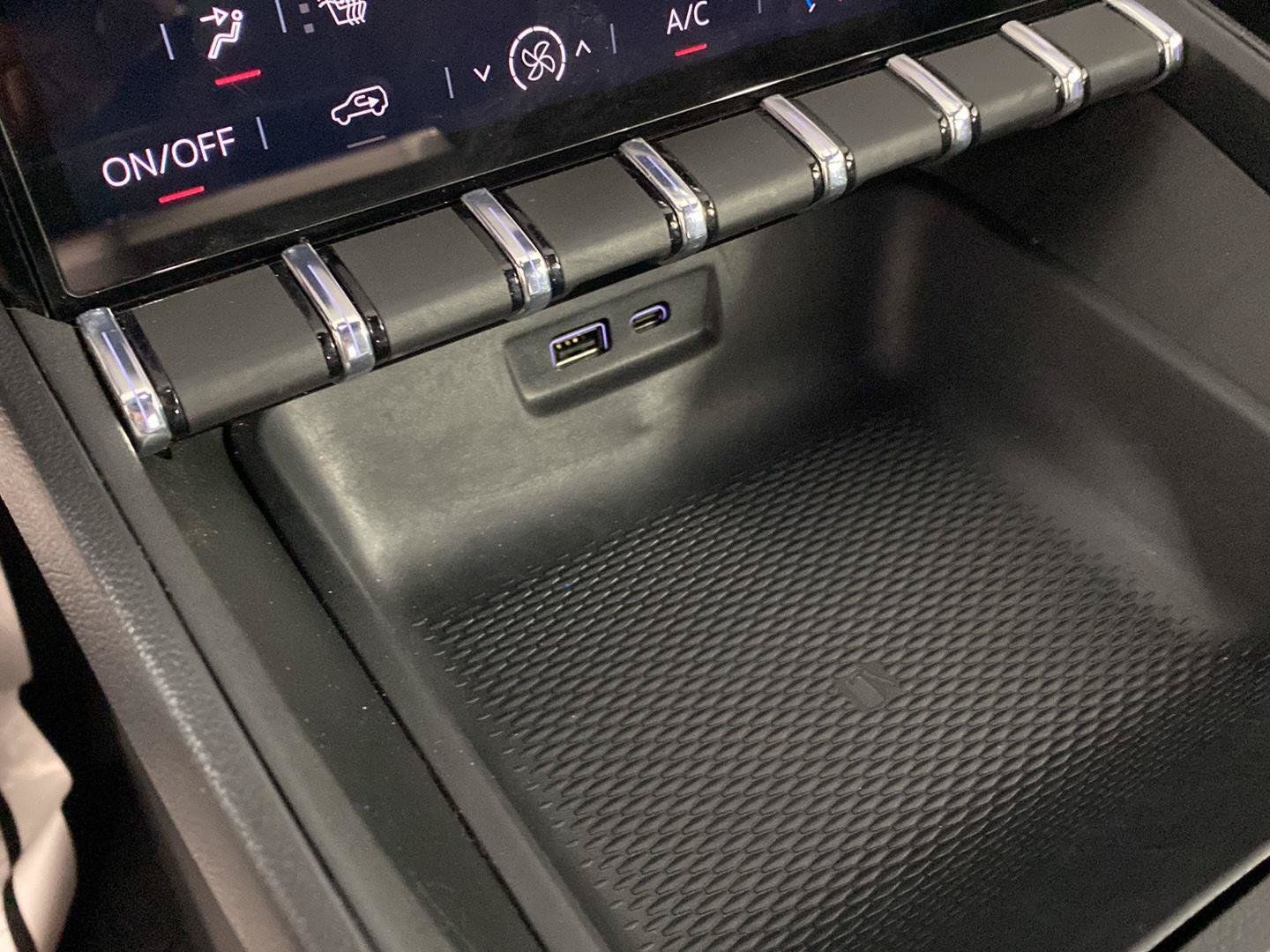 Used 2025 GMC Terrain Elevation FWD image 15