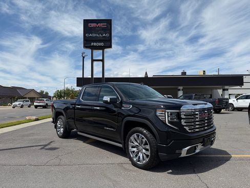 Used 2023 GMC Sierra 1500 Denali w/ Denali Reserve Package AWD/4WD image 1