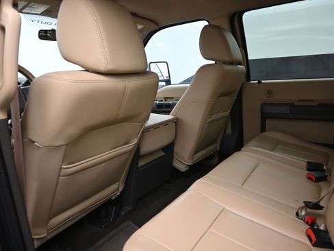 Used 2011 Ford F250 Lariat w/ FX4 Off Road Pkg image 28