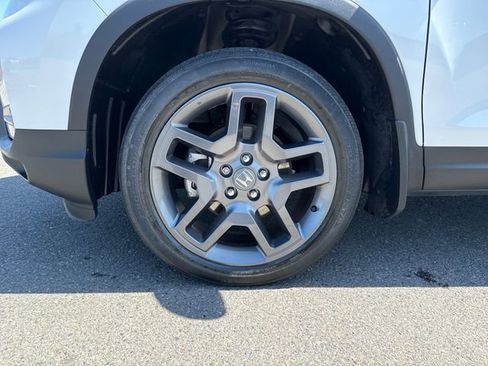 Used 2023 Honda Passport EX-L image 32