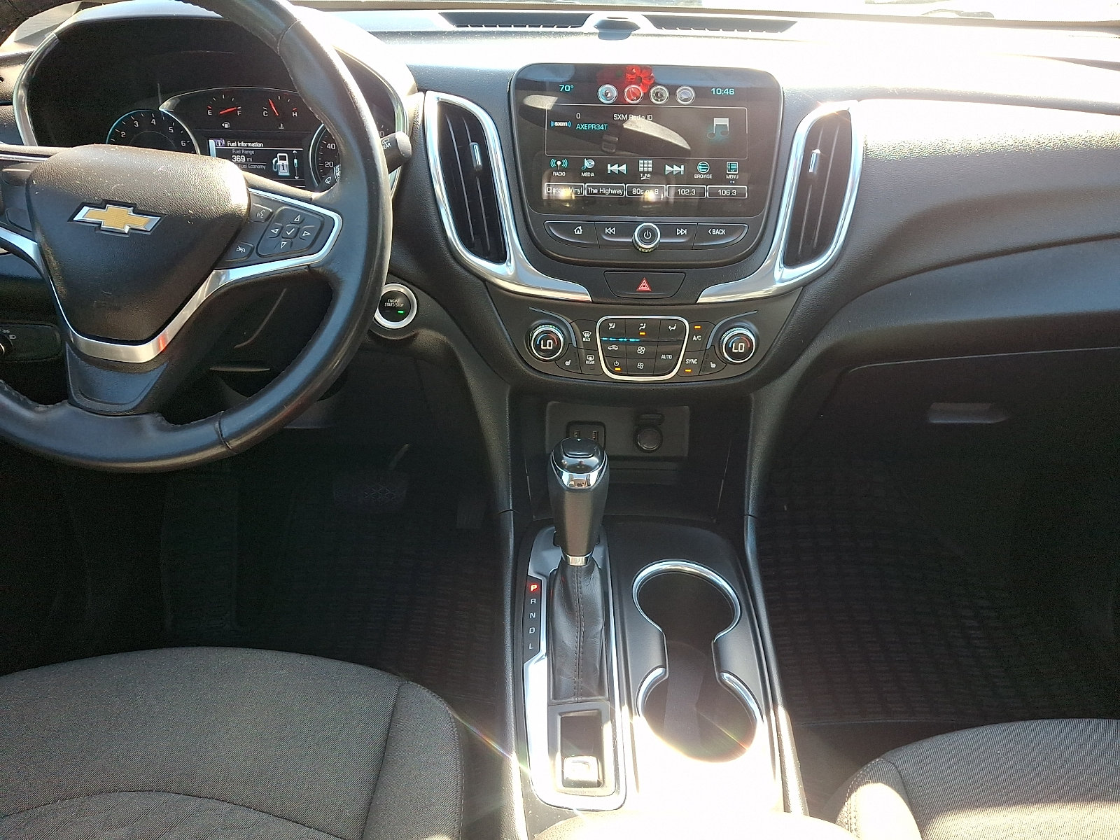 Used 2018 Chevrolet Equinox LT w/ Sun & Infotainment Package AWD/4WD image 15