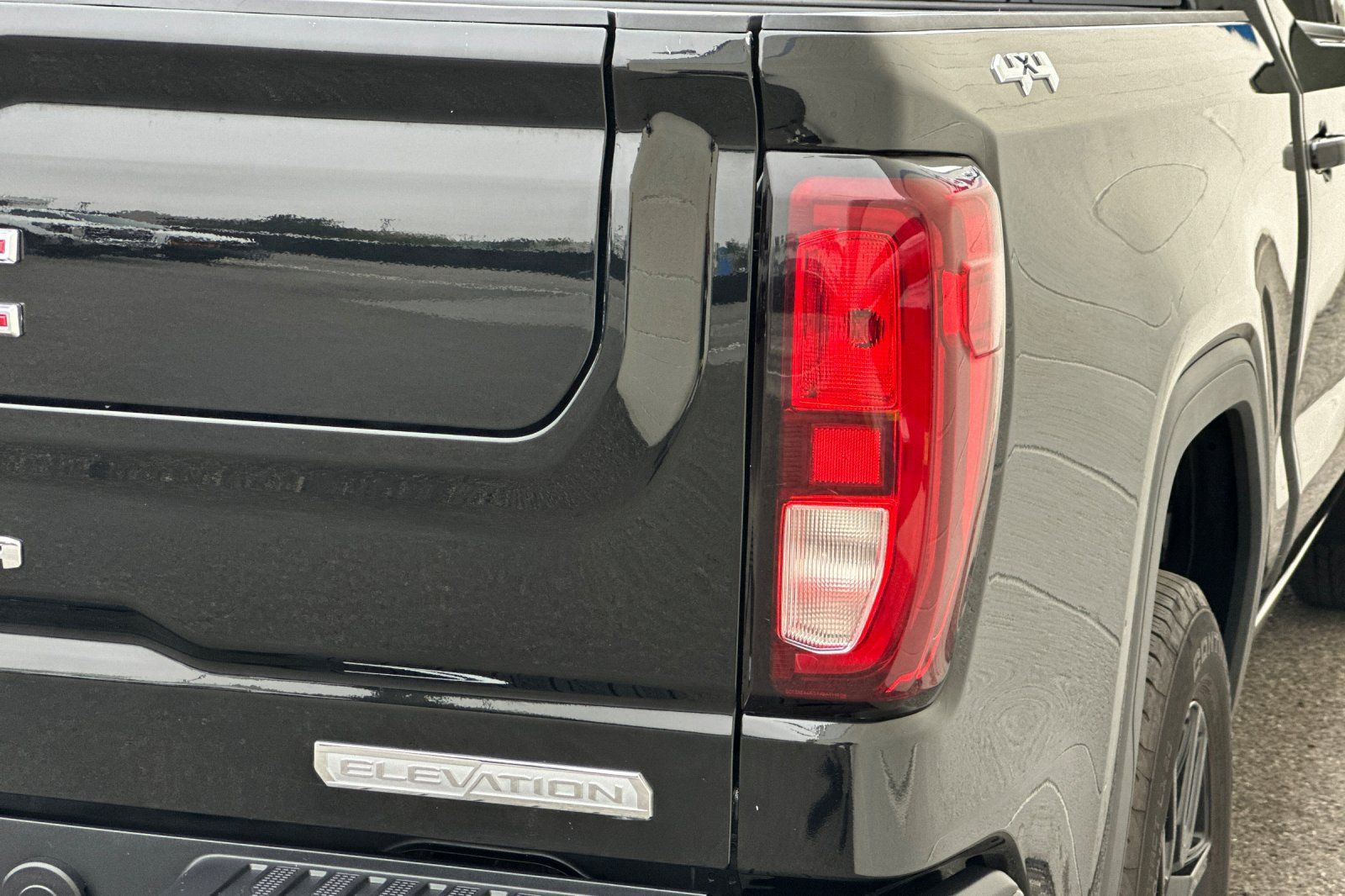 Used 2023 GMC Sierra 1500 Elevation AWD/4WD image 37