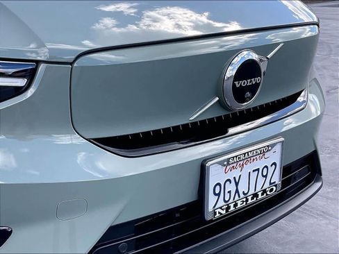 Used 2023 Volvo XC40 Recharge Plus w/ Protection Package Premier image 33